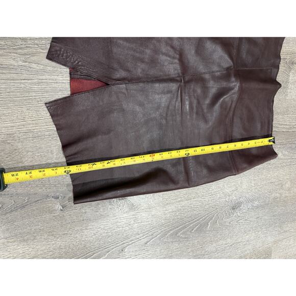 CLASSIQUES Entire Leather party Skirt Size 12 LINED MSRP: $350.00 EUC - Picture 4 of 7